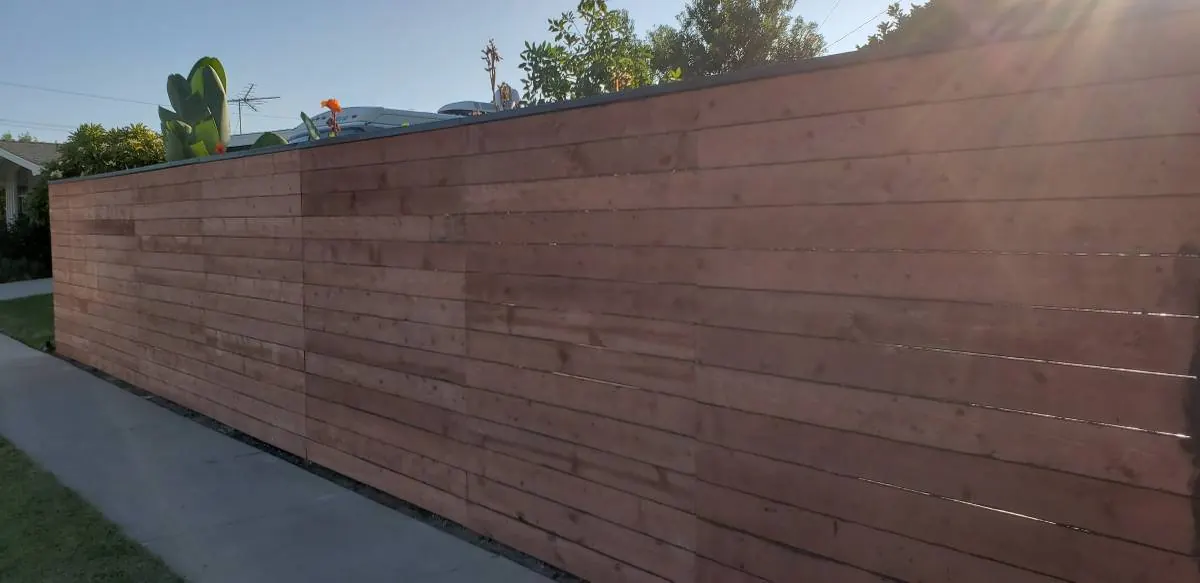 Horizontal wood fencing