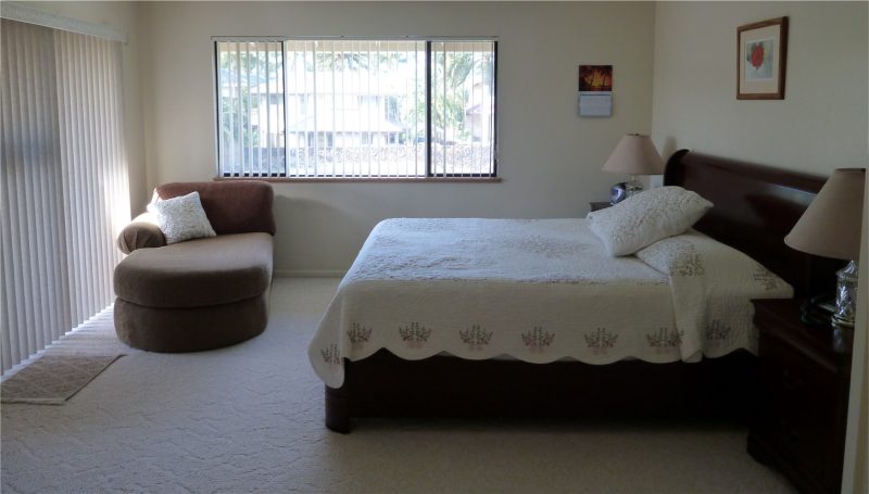 Bedroom Furniture Set — $150